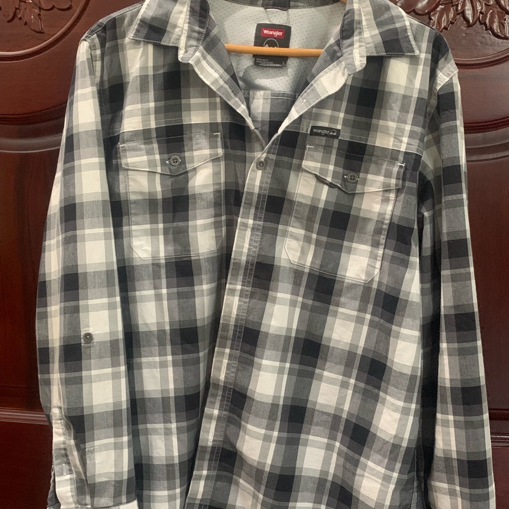 Wrangler Black and White Checkered Shirt